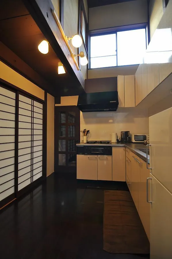 Maeniiya Machiya Inn Kyoto 0*,