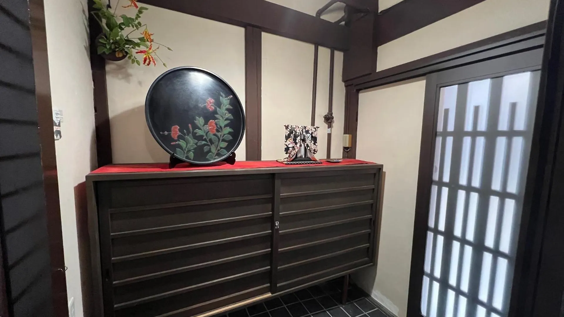 Maeniiya Machiya Inn Kyoto